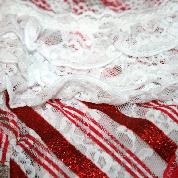 Victoria's Secret Sexy Cheekini Ruffled Holiday Christmas Panty Small Red White - Picture 3 of 6